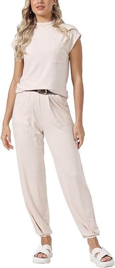 wexcen Women's 2 Piece Outfits Lounge Matching Sets Pullover Tops and High Waisted Pants Tracksuit Sets with Pockets