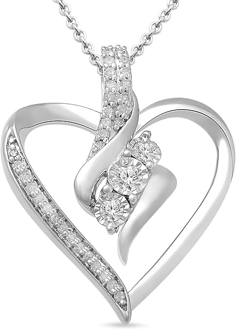 Essentials Diamond 3 Stone Pendant Necklace (1/4 cttw), 18" (previously Amazon Collection)